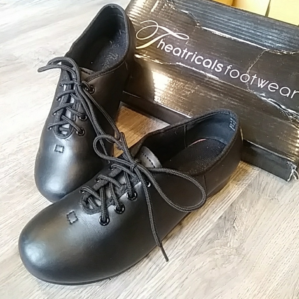 Theatricals Black lace tap shoes, size 4.0M